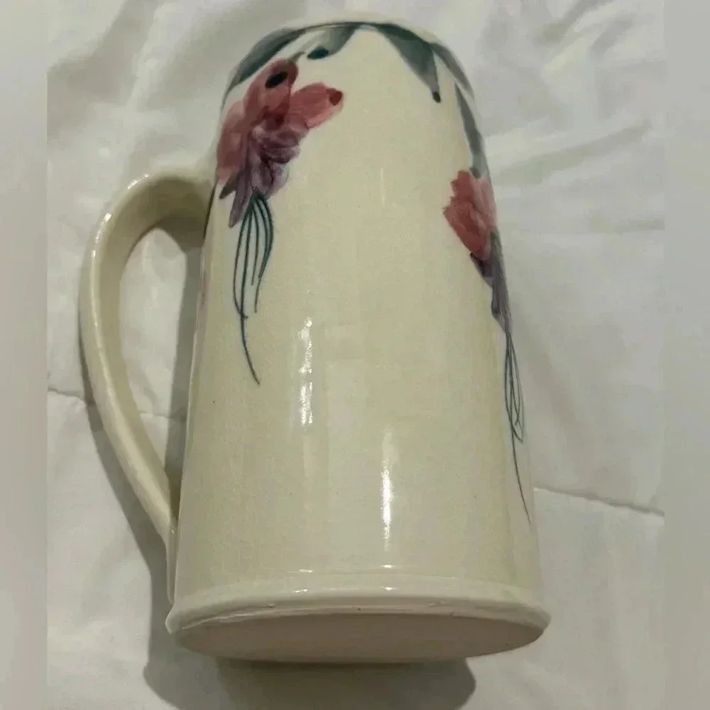 Vintage Handmade Cottagecore  Floral Flower Vase 7” Tall Large Handle 90s Unique